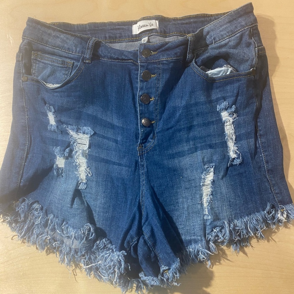 Between Us Button Fly Wash Distressed Denim Shorts 20 (FS)